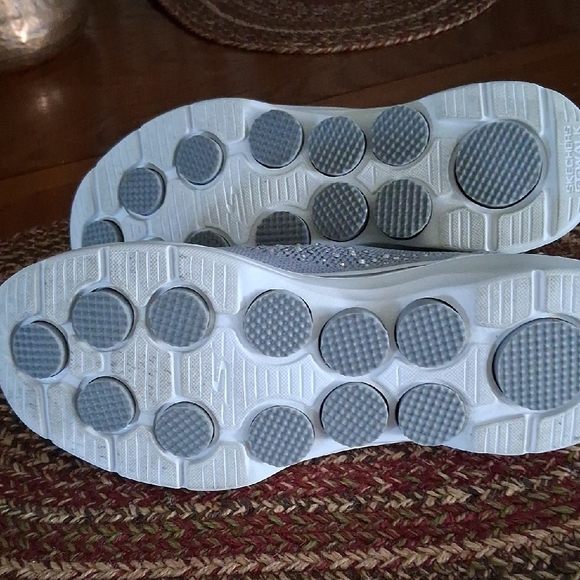 Skechers Light Gray Knit Slip-Ons - Picture 12 of 12